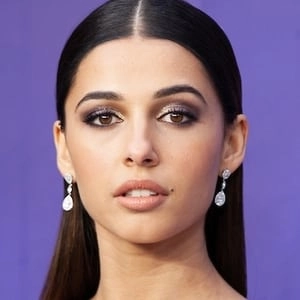 Assistir Naomi Scott online grátis no Superfilmes