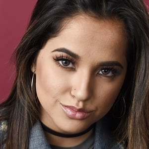 Assistir Becky G online grátis no Superfilmes