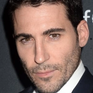 Assistir Miguel Ángel Silvestre online grátis no Superfilmes