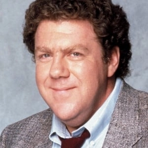 Assistir George Wendt online grátis no Superfilmes