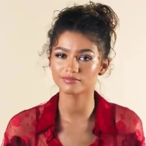 Assistir Zendaya online grátis no Superfilmes