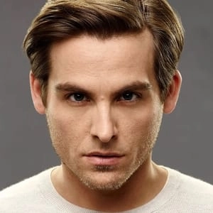 Assistir Kevin Zegers online grátis no Superfilmes