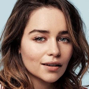 Assistir Emilia Clarke online grátis no Superfilmes